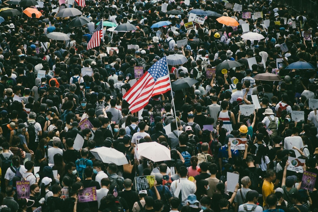 populist rally crowd