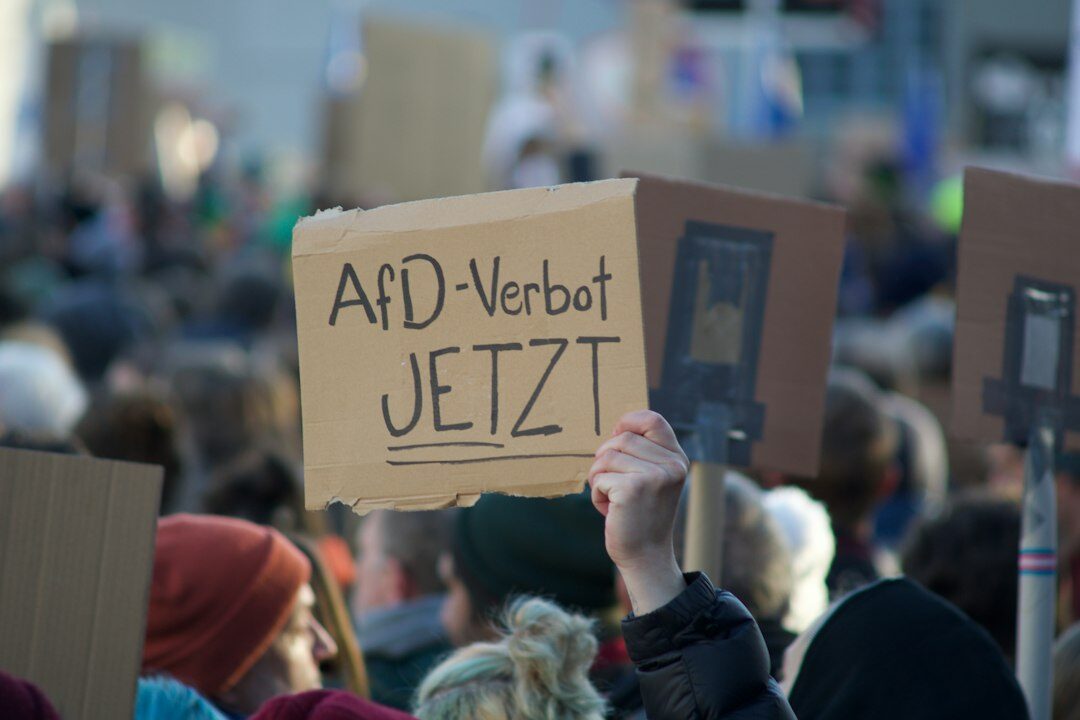 people voting germany