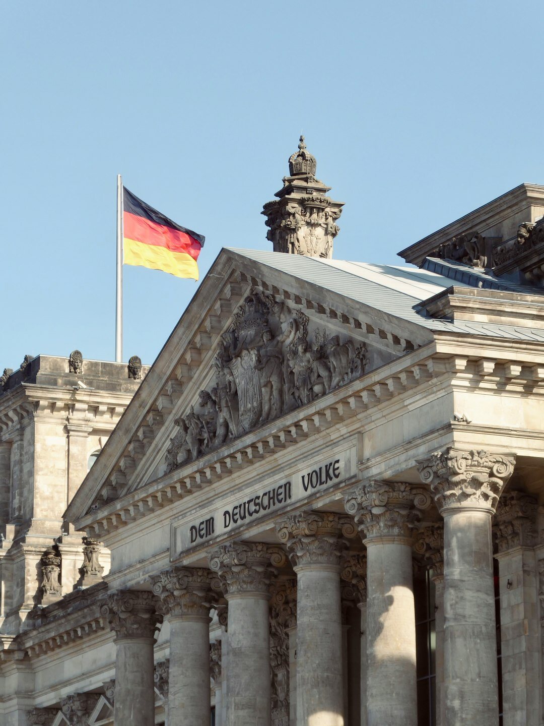german voters discussing politics